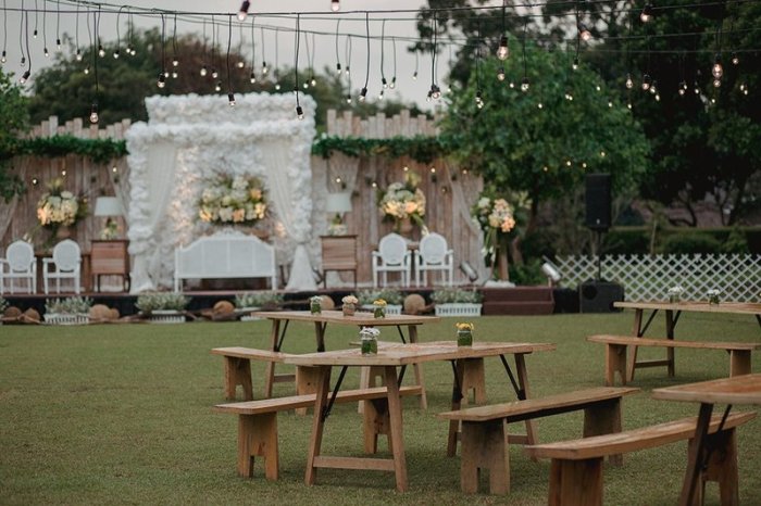 dekorasi outdoor pelaminan kekinian pernikahan ide keren Ide dekorasi pesta outdoor terbaru