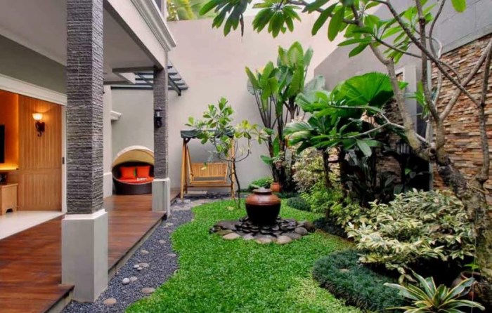 Desain taman rumput halaman samping rumah terbaru Desain taman rumput halaman samping rumah