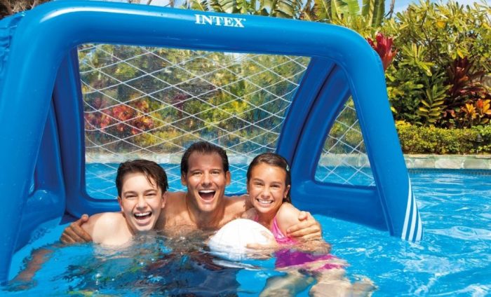 Aktivitas seru di kolam renang Aktivitas seru di kolam renang terbaru