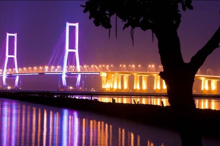 Wisata malam yang spektakuler Wisata malam yang spektakuler