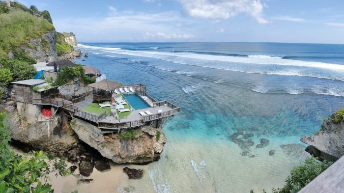 pantai ambon tersembunyi pesona pulang malas punya pantai ambon tersembunyi pesona pulang malas punya