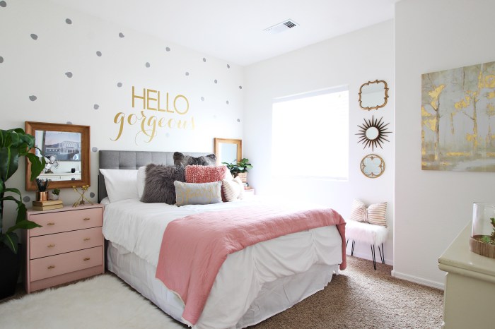 Cozy home fun room decoration for teenager